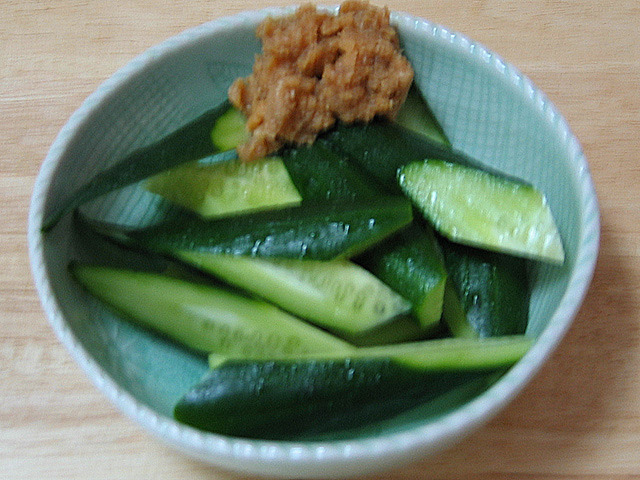 単身赴任の料理　味噌きゅう